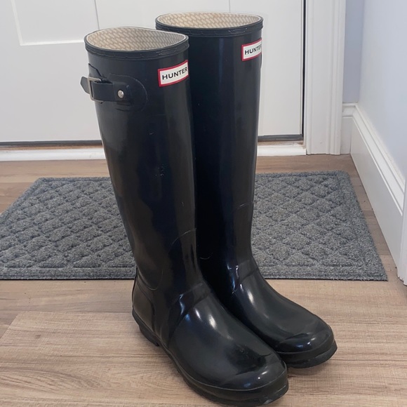 Hunter original black gloss tall boots - excellent condition - Picture 1 of 11